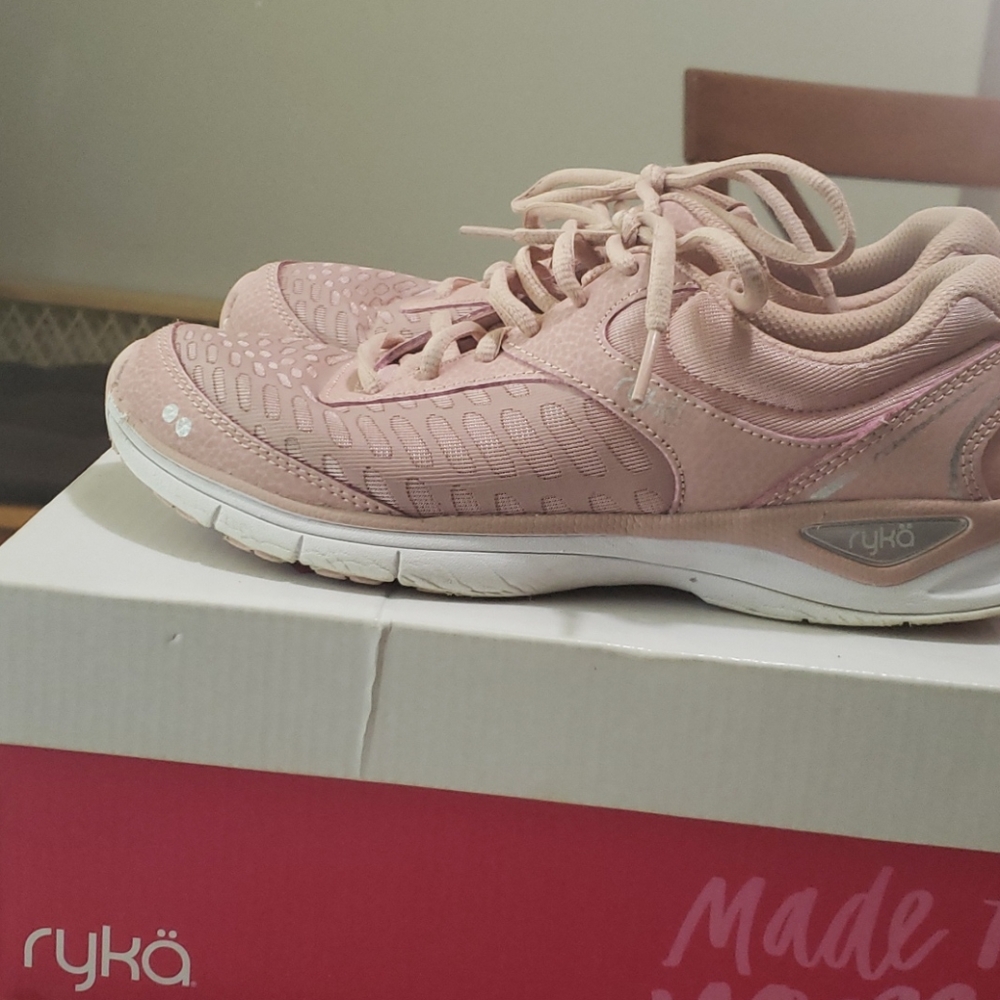 Ryka Sneaker